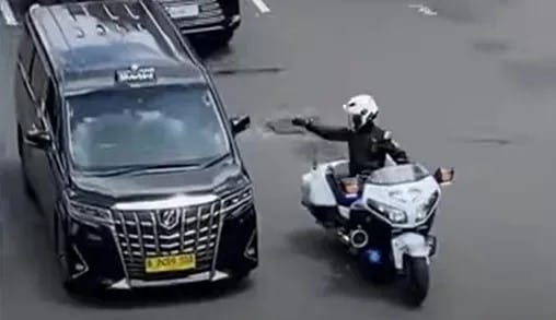 Buntut Patwal Arogan Mobil Dinas Raffi Ahmad, Pengawalan Utusan Presiden Perlu Dikaji Ulang