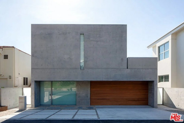 Rumah Kanye West di Malibu Selamat dari Kebakaran