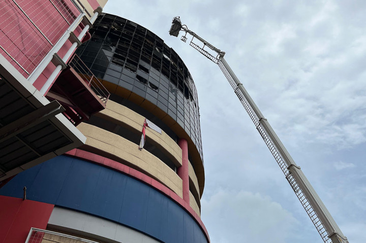 Pakai Bronto SkyLift, Pj Gubernur DKI Pantau Langsung Glodok Plaza Pascakebakaran