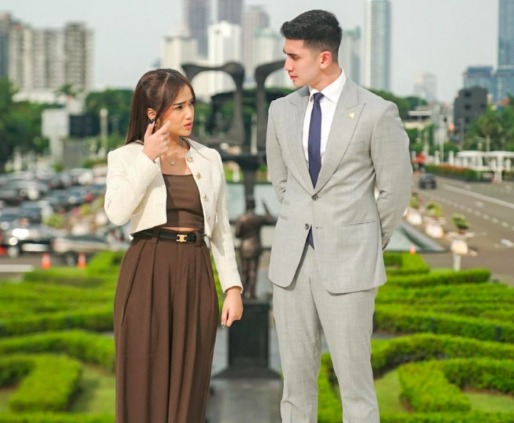 Dikritik Gegara Ajak Fuji ke Gedung DPR, Verrell Bramasta: Menilai Boleh, Menghakimi Jangan