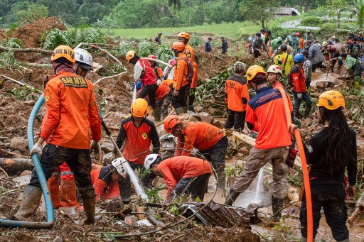 Pencarian Korban Longsor Pekalongan Terus Dilakukan