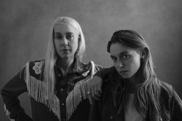 Duo Musisi Country Julien Baker dan Torres Rilis Single Debut 'Sugar in the Tank'