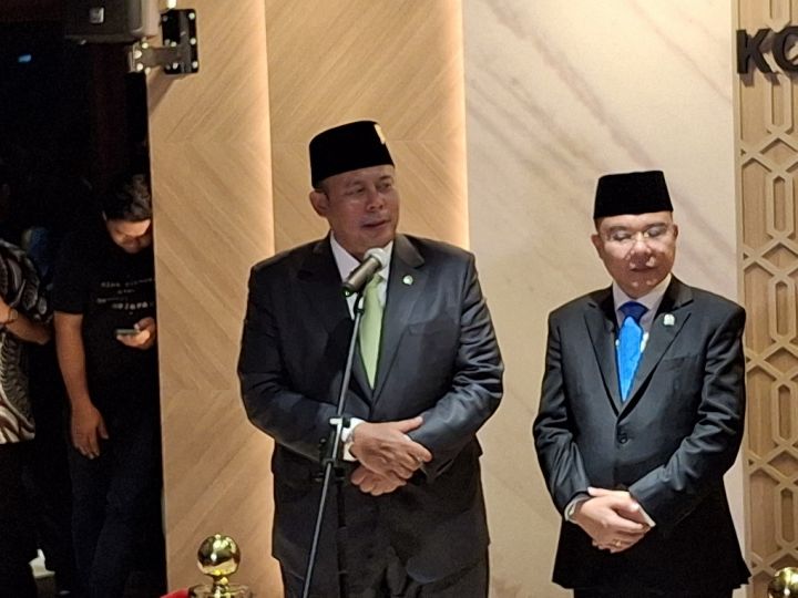 Wakil Ketua DPR Kritisi Komisi X DPR Rapat Tertutup dengan Mendiktisaintek Satryo