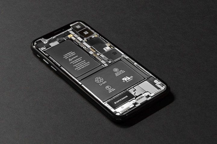 Mengapa Mengisi Daya Ponsel Semalaman Itu Buruk?