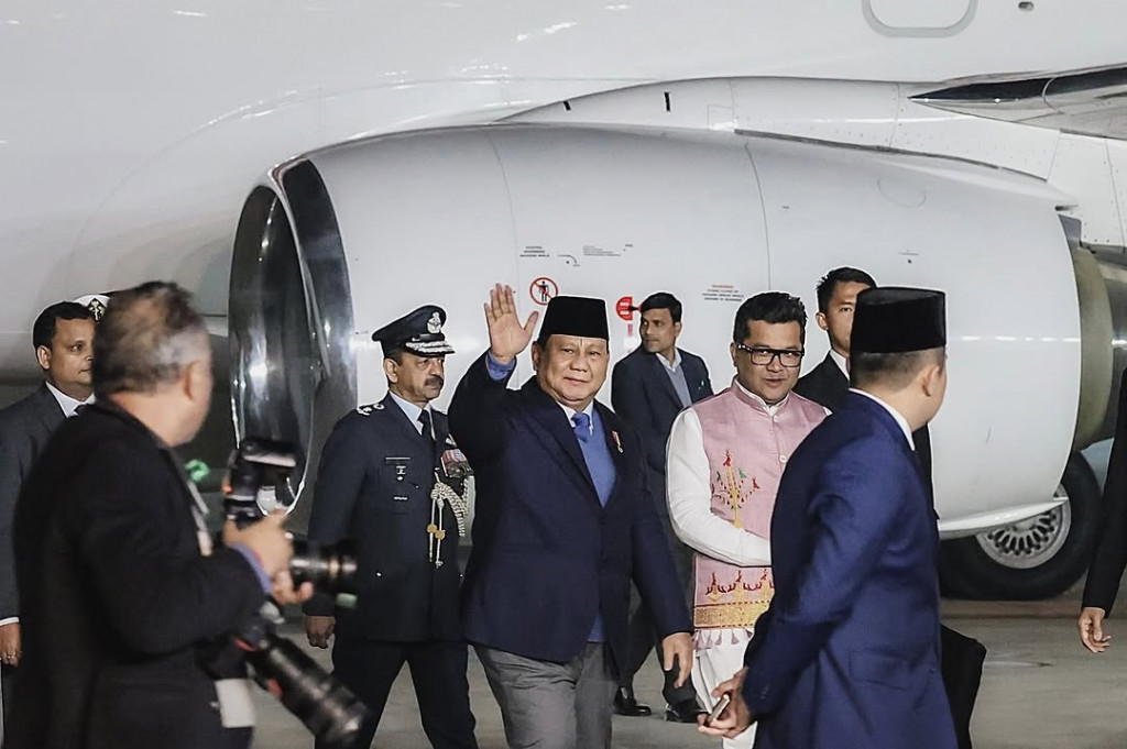 Potret Presiden Prabowo Tiba di New Delhi