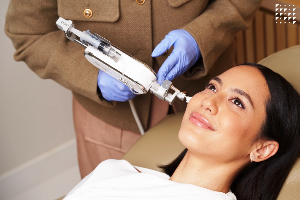 Pevita Pearce menjalani Skin Booster Treatment ZAP Clinic