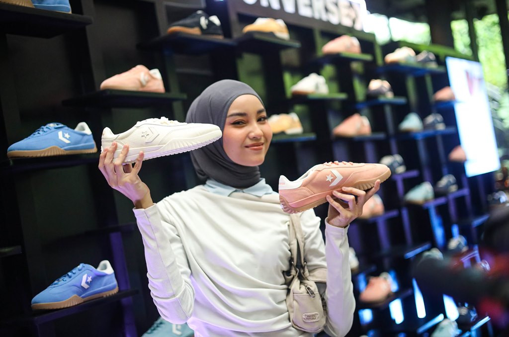 Bahan Polyester nylon tidak menyerap noda secepat bahan lain, sehingga lebih mudah dibersihkan dari kotoran dan debu. Dok. Ist