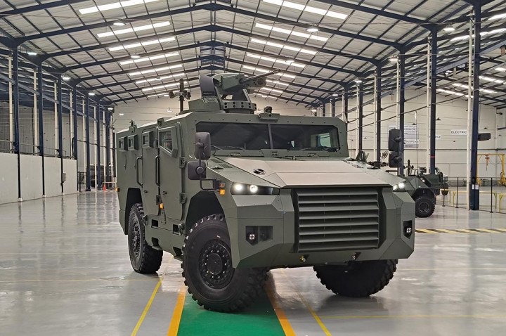 Kendaraan Lapis Baja APC P2 Tiger 4x4 Buatan Tangerang