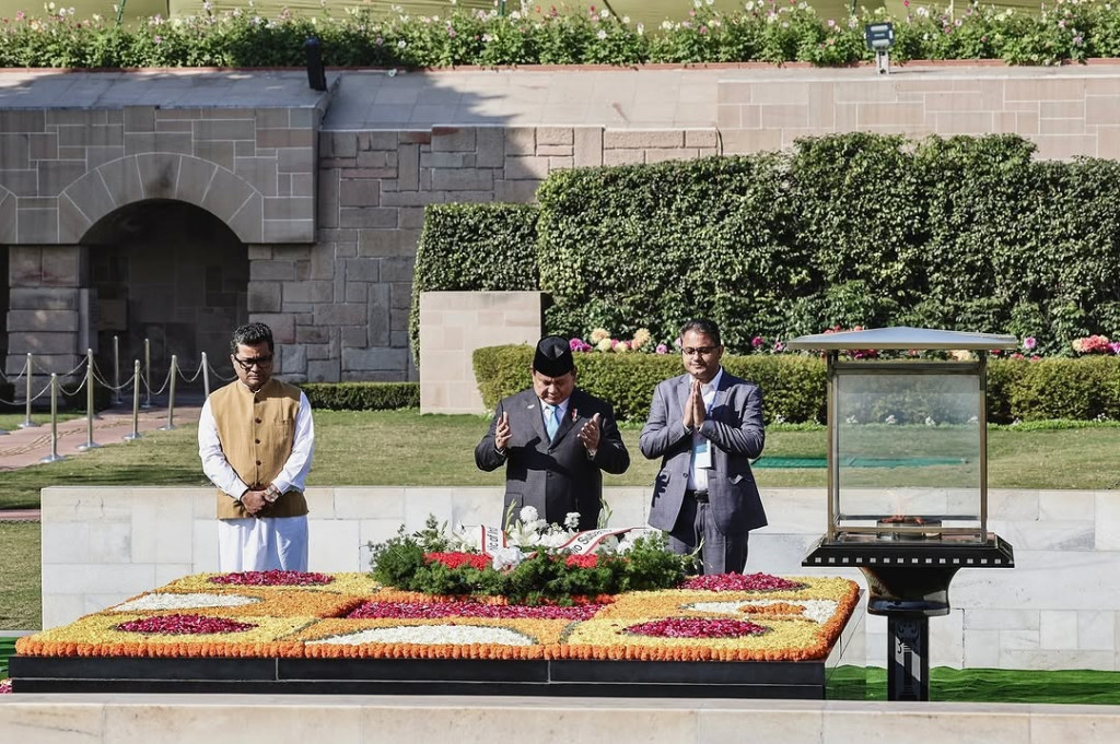 Presiden Prabowo Beri Penghormatan untuk Mendiang Mahatma Gandhi