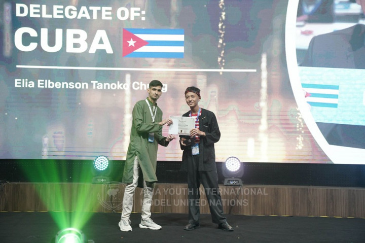 Siswa Indonesia Raih Best Position Paper di AYIMUN 16th di Malaysia