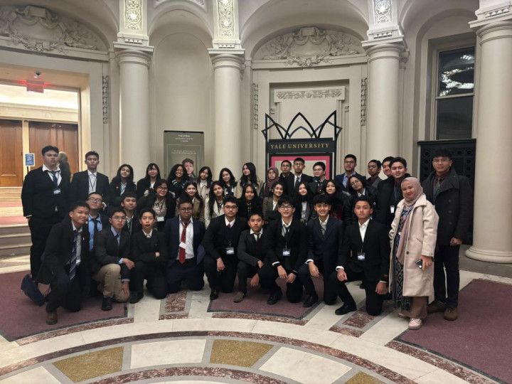 2 Siswi SMA Labschool Kebayoran Sabet Juara di Yale MUN 2025 di Amerika