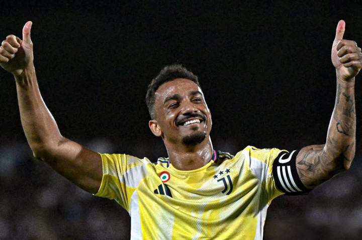 Danilo Resmi Hengkang dari Juventus