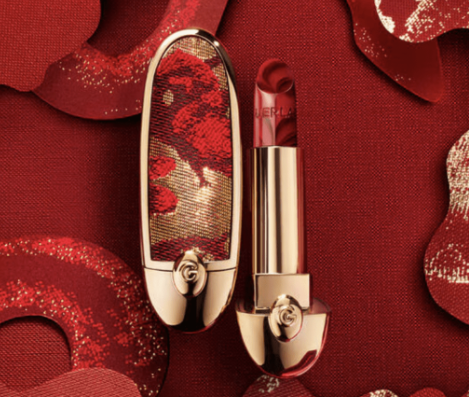 Lipstik Guerlain Rouge G The Customisable Ultra Care. (Foto: Dok. Guerlain)