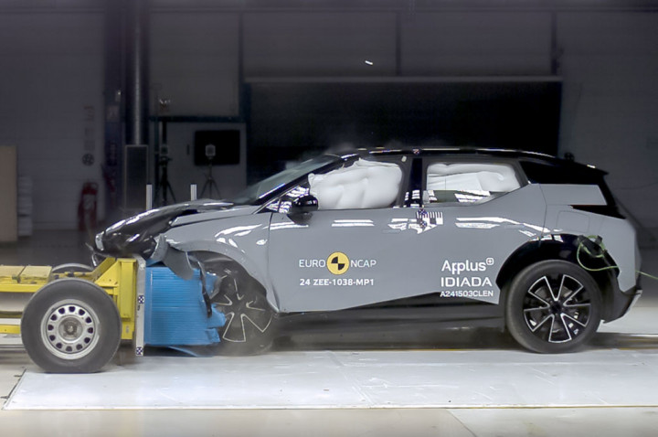 Mana yang Lebih Aman, Mobil ICE Atau Listrik? Ini Jawaban ANCAP