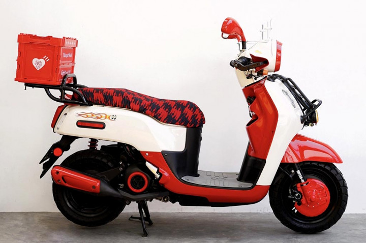 Yamaha Fazzio White Canvas, Cocok Buat Anak Skena!