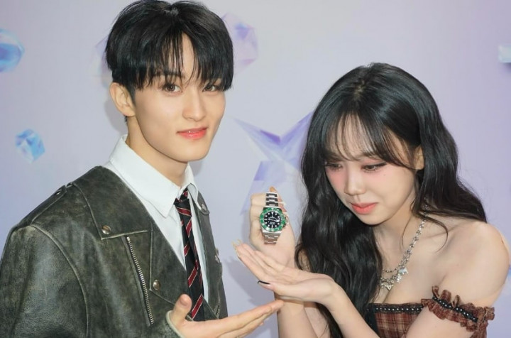 Bikin Iri, Mark NCT Berikan Lee Young Ji Hadiah Jam Tangan Mewah