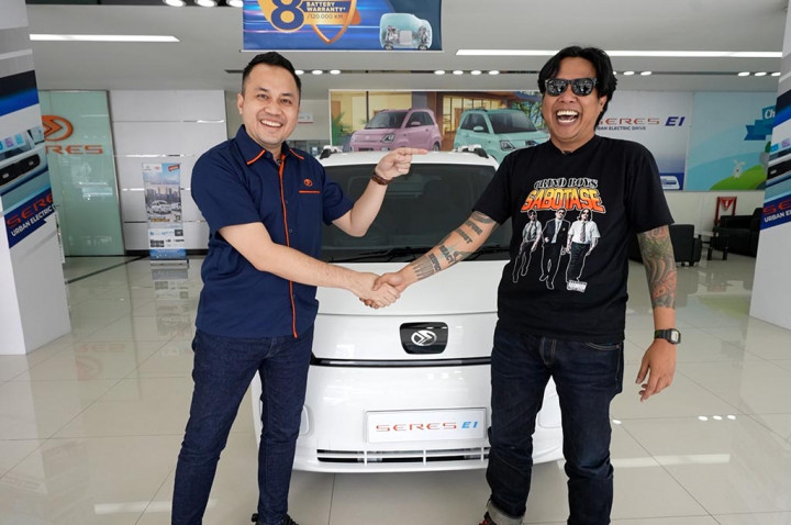 Gofar Hilman Ditantang Modif Mobil Listrik, Buat IIMS 2025