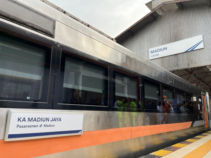 Daftar 5 Kereta Api Baru KAI