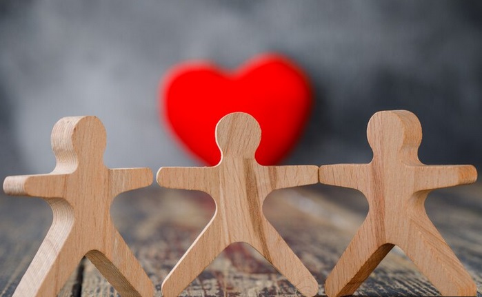 Poliamori, Cinta Segitiga atau Perselingkuhan yang Disepakati?