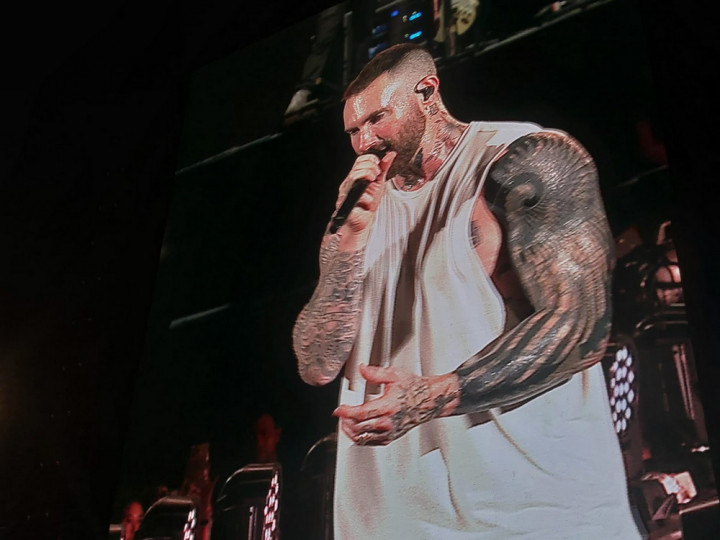 Maroon 5 Buka Konser di Jakarta dengan 'Animals'