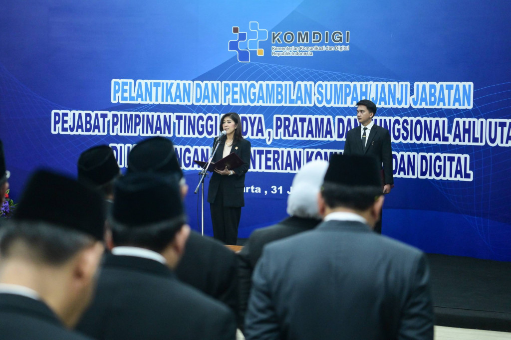 Menkomdigi Meutya Hafid melakukan rotasi besar-besaran dengan merombak 80% pejabat pimpinan tinggi