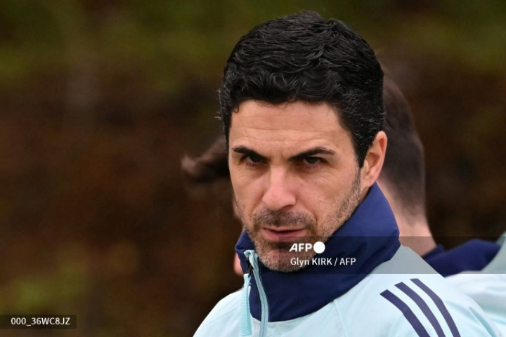 Arsenal Kerja Keras Cari Pemain Baru