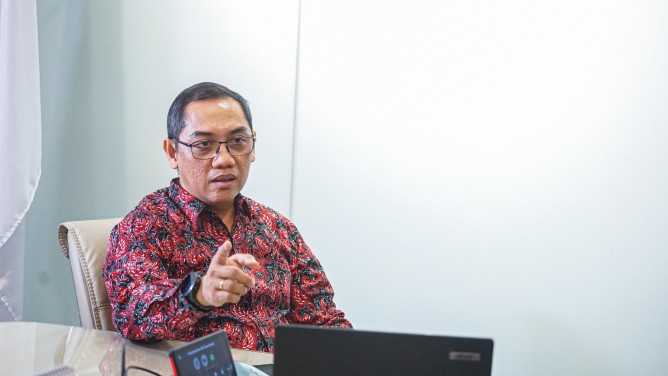 Direktur Jenderal Pengawasan Ruang Digital Kemkomdigi Alexander Sabar