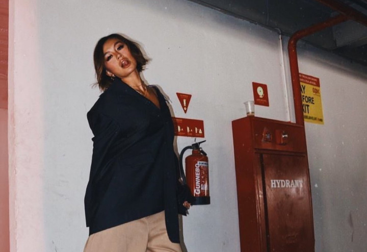 Agnez Mo Harus Bayar Royalti ke Ari Bias, Praktisi Hukum: Keliru!