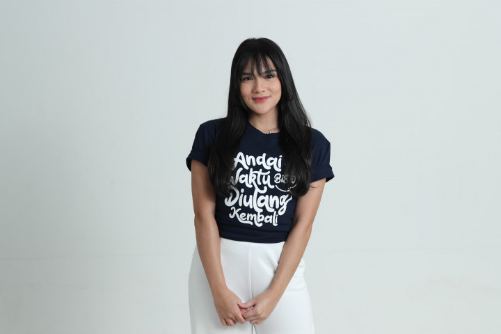 Film Andai Waktu Bisa Diulang Kembali Bikin Davina Karamoy Tersentuh