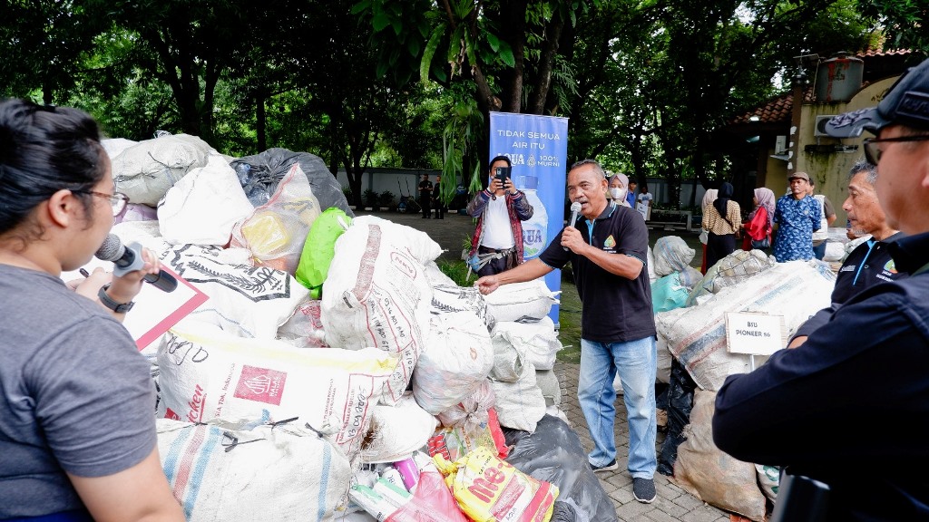 Lelang Sampah pun berperan menjadi sarana edukasi dan relasi. Dok. Ist