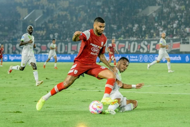 Hasil Liga 1: Kalah Dramatis dari Persis, Persebaya Lanjutkan Paceklik Kemenangan