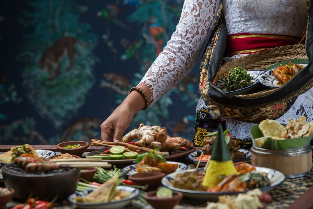 Kekayaan kuliner yang dimiliki Indonesia bisa menjadi daya tarik wisatawan asing berkunjung. Ilustrasi Frrepik