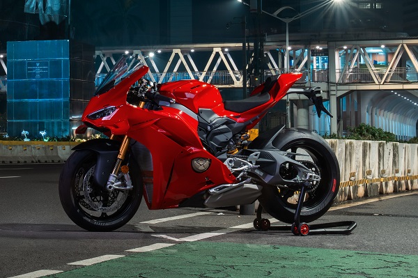 Ducati Panigale V4 S Generasi Baru Meluncur, Indonesia Kebagian 20 Unit