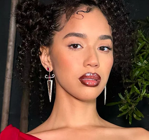 Ladies Merapat! Ini 5 Ide Riasan yang Bisa Mempercantikmu di Bulan Februari