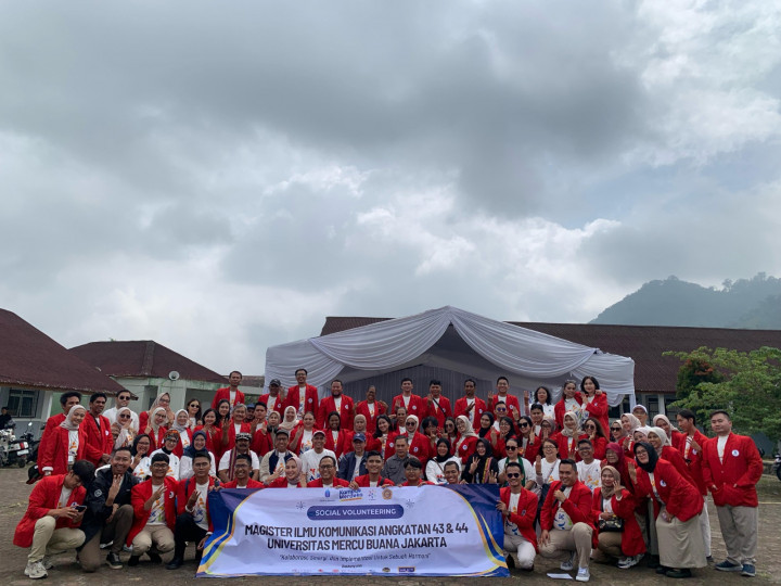 Social Volunteering UMB Bekali Siswa SMKN 1 Gegerbitung Public Speaking hingga Pendampingan UMKM