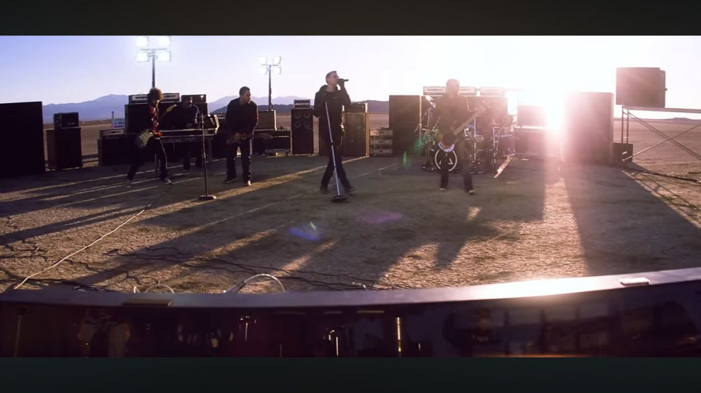 Salah satu scene dalam MV Linkin Park - What I've Done. DOK YouTube Linkin Park