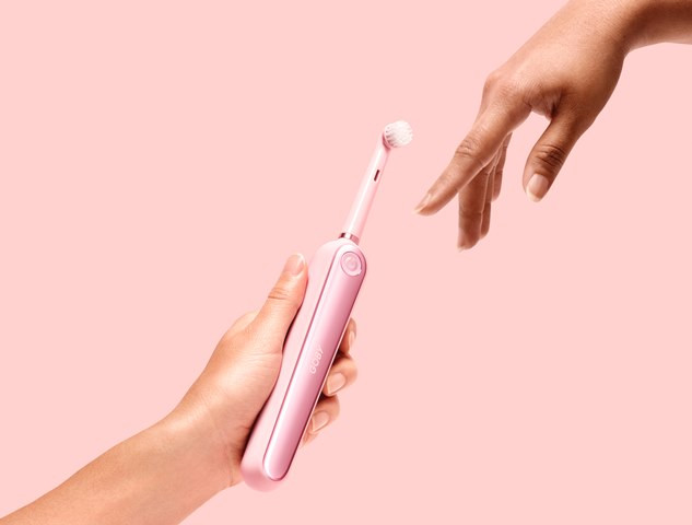 Electric Toothbrush 101: Benefits, Usage Tips, and Is it Worth the Hype?