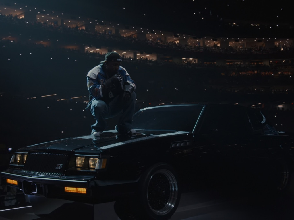 Kendrick Lamar Membuat Penampilan Epic di Super Bowl 2025!