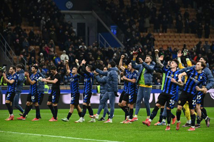 Tekuk Fiorentina 2-1, Inter Tempel Napoli