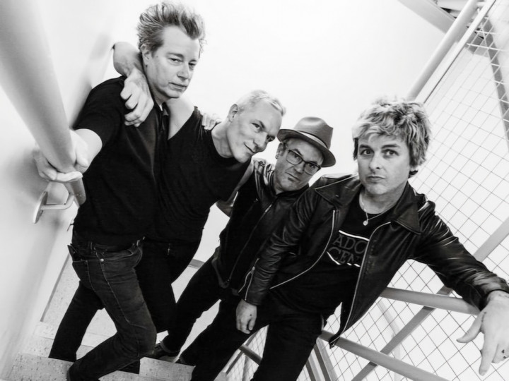 Selain Green Day, Billie Joe Armstrong Punya Proyek Band Punk Ini