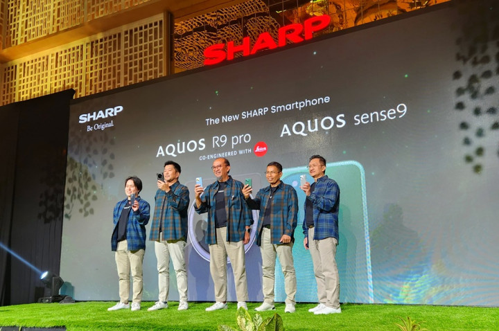 Sharp Resmi Umumkan Aquos R9 Pro di Indonesia