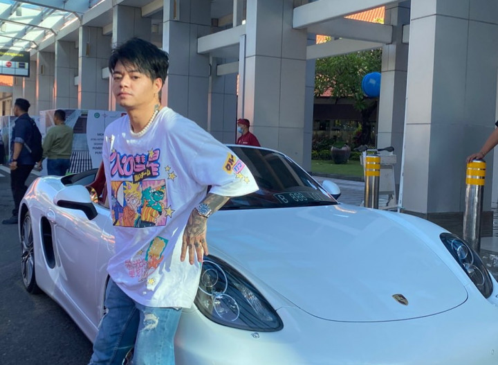 Reaksi Reza Arap Diberi Rp100 Juta oleh Menantu Haji Isam saat Siaran Langsung