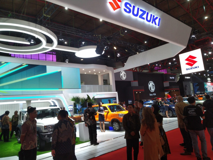 Kejutan di IIMS 2025! Suzuki Hadirkan Konsep Mobil Listrik eWX hingga Rencana Rilis e Vitara