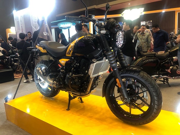 Royal Enfield Guerrilla 450 Melantai di IIMS 2025, Harga Rp150 Jutaan