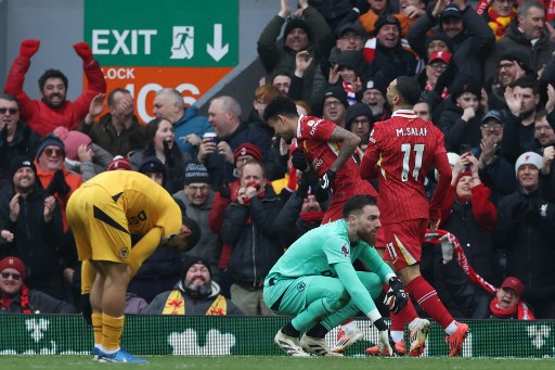 Telan Wolves 2-1, Liverpool Kukuh di Puncak Klasemen
