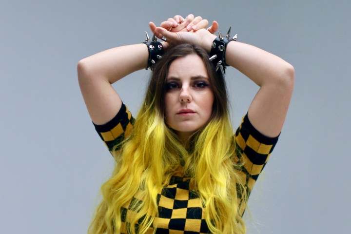 AViVA Kritik 'Ritual' Media Sosial dalam Single Terbaru