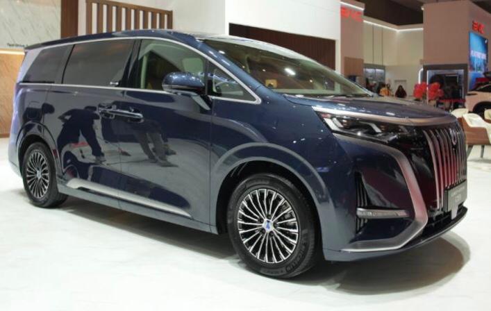 Mengulik Keunikan Eksterior MPV Listrik Denza D9