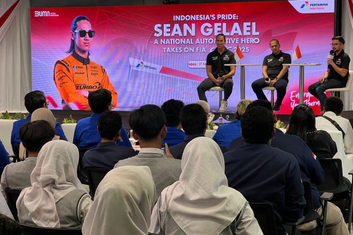 Sean Gelael Berbagi Pengalaman sebagai Pembalap Internasional dengan Pelajar dan Mahasiswa
