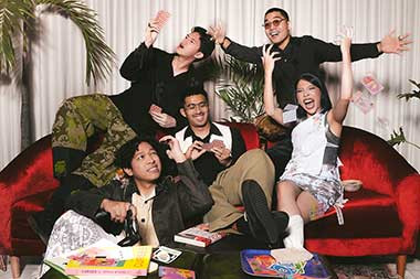 Lomba Sihir Lepas Single 