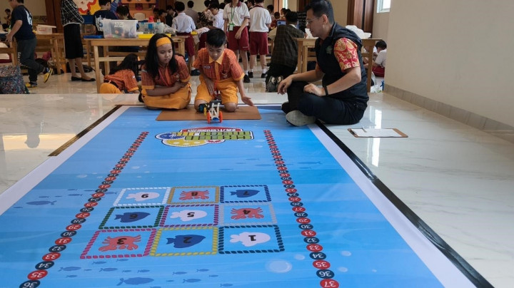 215 Tim Ikut Kompetisi Coding dan Robotik Tingkat Regional 2025